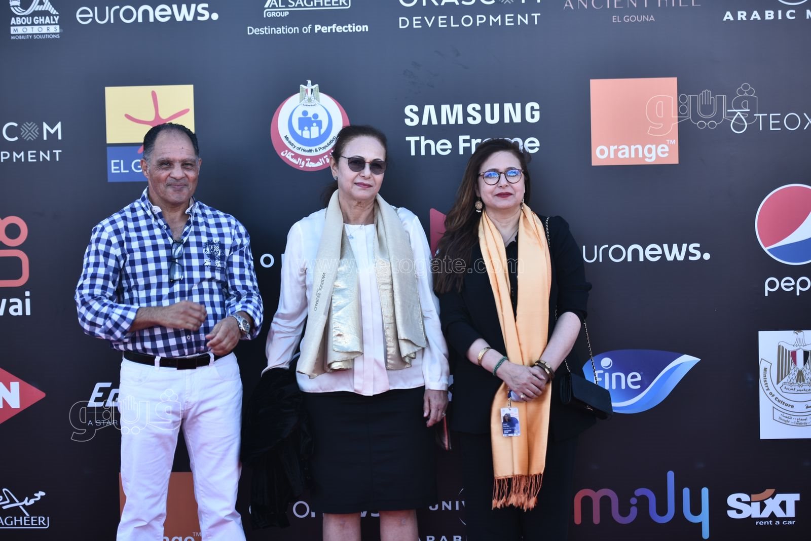 بدء توافد نجوم الفن علي ريد كاربت (14)