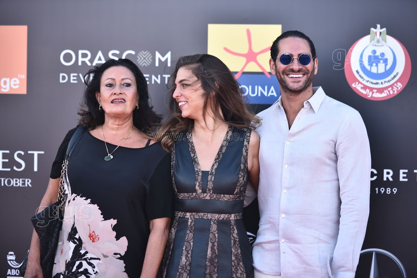 بدء توافد نجوم الفن علي ريد كاربت (19)