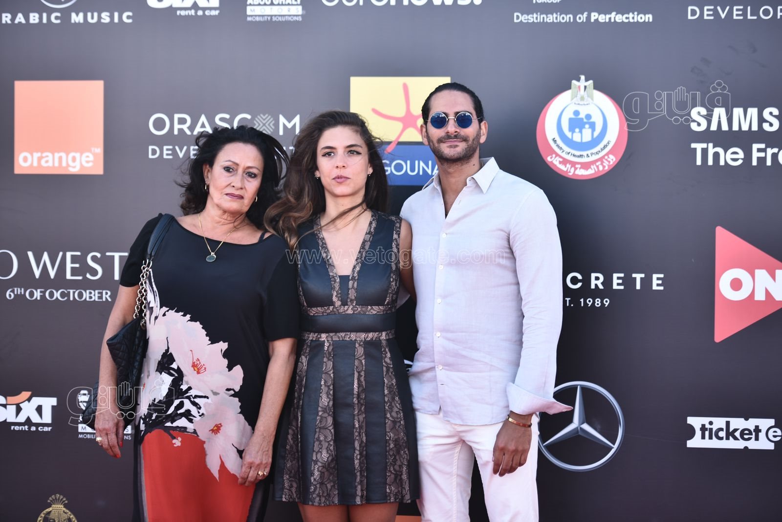 بدء توافد نجوم الفن علي ريد كاربت (37)