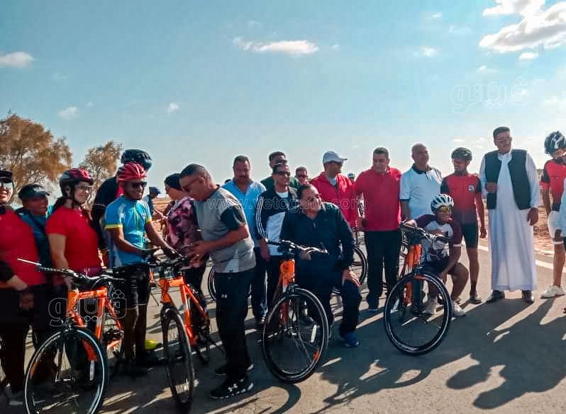 وزير الشباب والرياضة ومحافظ مطروح يشاركا بمارثون دراجات-2