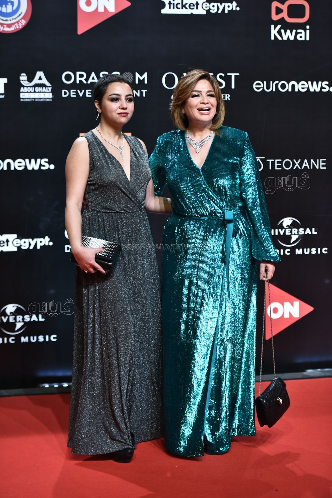 ألوان مبهجة (15)