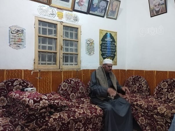 الشيخ عبد الصمد المنشاوي، صوته يصدح بمنازل قرية المنشية بقنا وحفيده ورث عنه عذوبة الصوت (3)