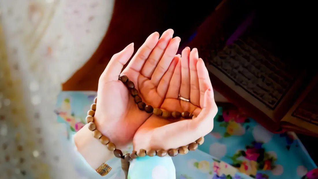 <strong>السبحة في الذكر، فيتو</strong>