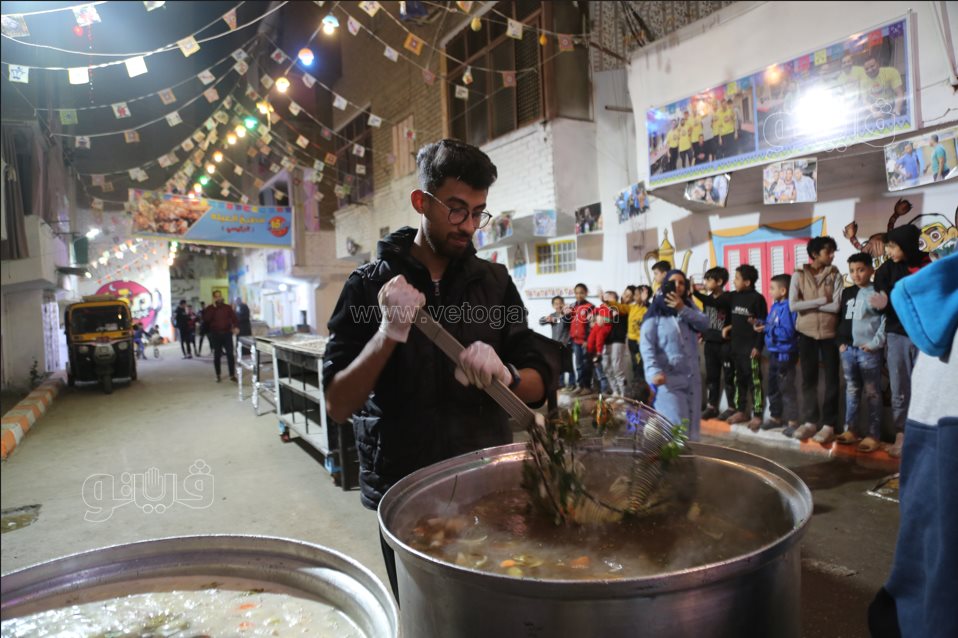 تجهيزات أطول مائدة إفطار جماعي في المطرية (5)