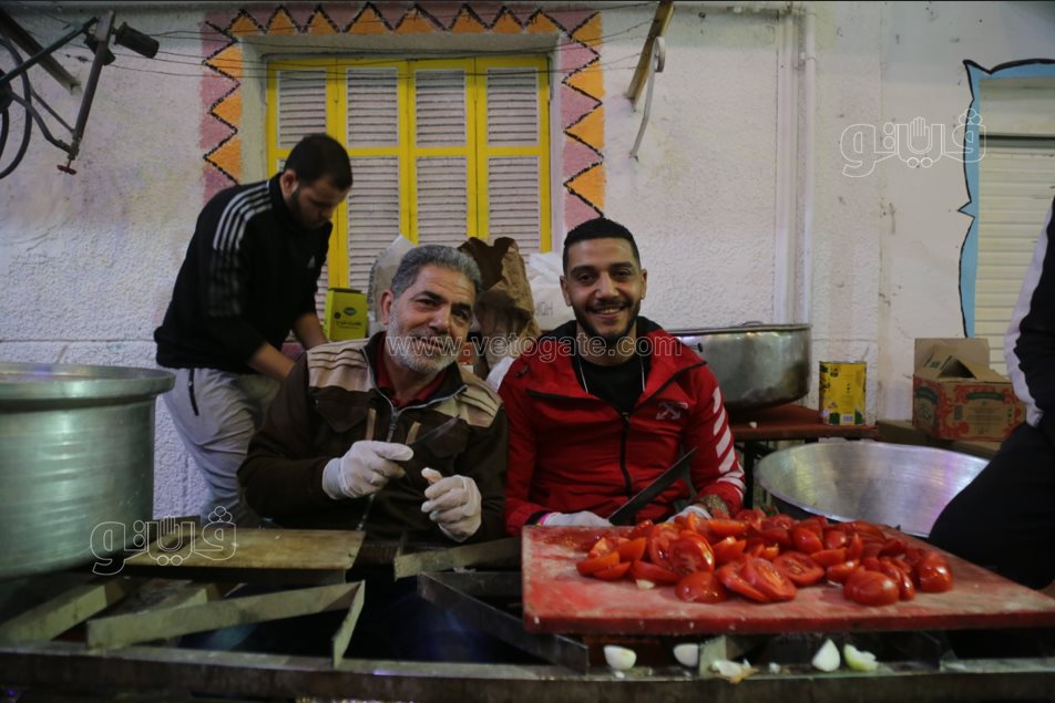 تجهيزات أطول مائدة إفطار جماعي في المطرية (6)