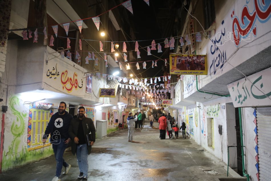 تجهيزات أطول مائدة إفطار جماعي في المطرية (23)