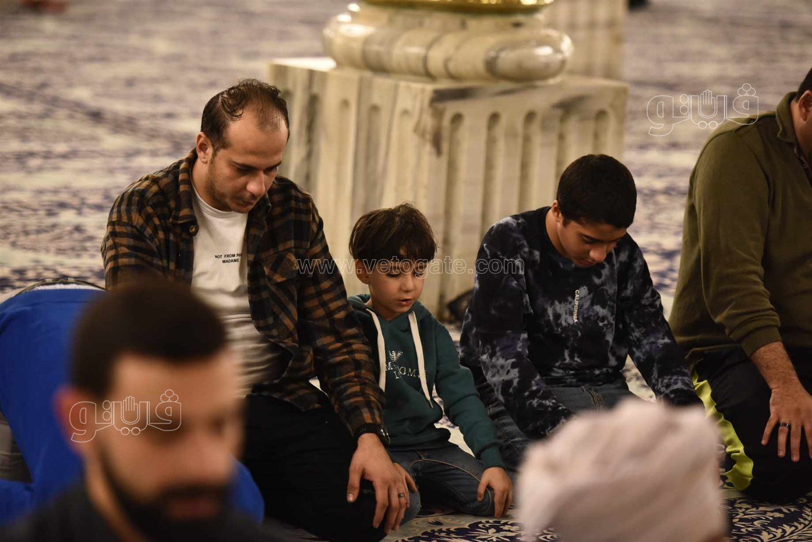 حضور مميز للأطفال في صلاة التهجد بمسجد سيدنا الحسين (2)