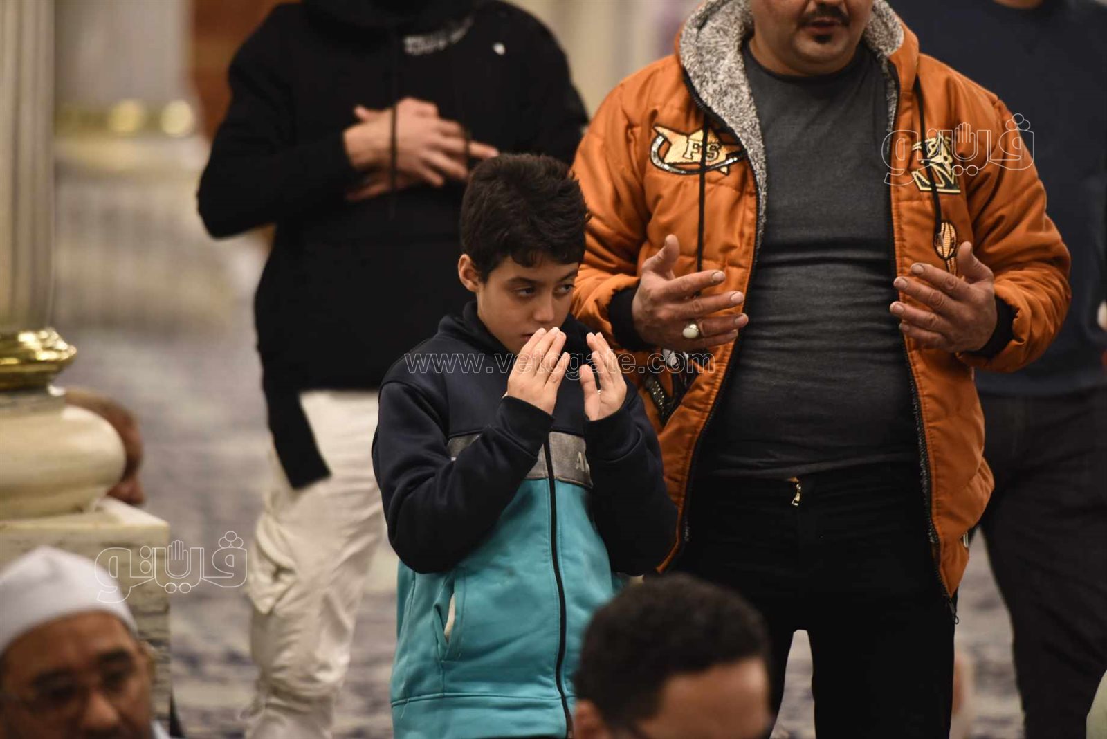 حضور مميز للأطفال في صلاة التهجد بمسجد سيدنا الحسين (6)