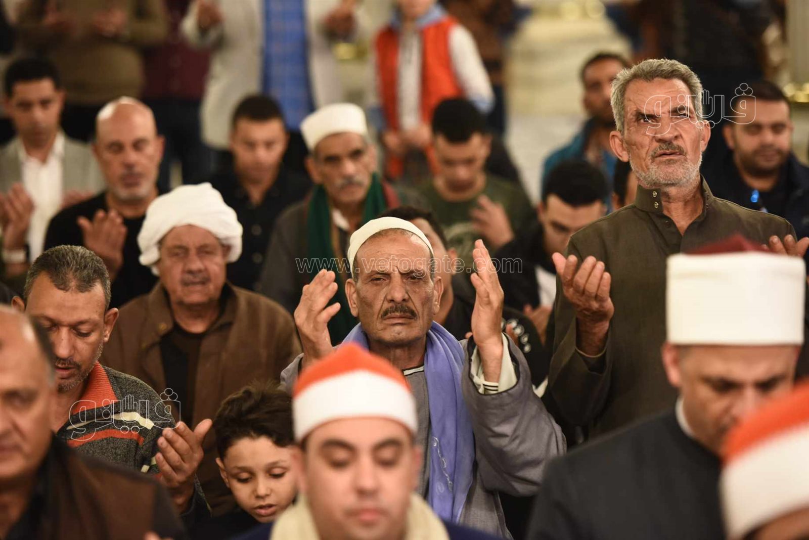 صلاة التهجد بمسجد سيدنا الحسين (8)