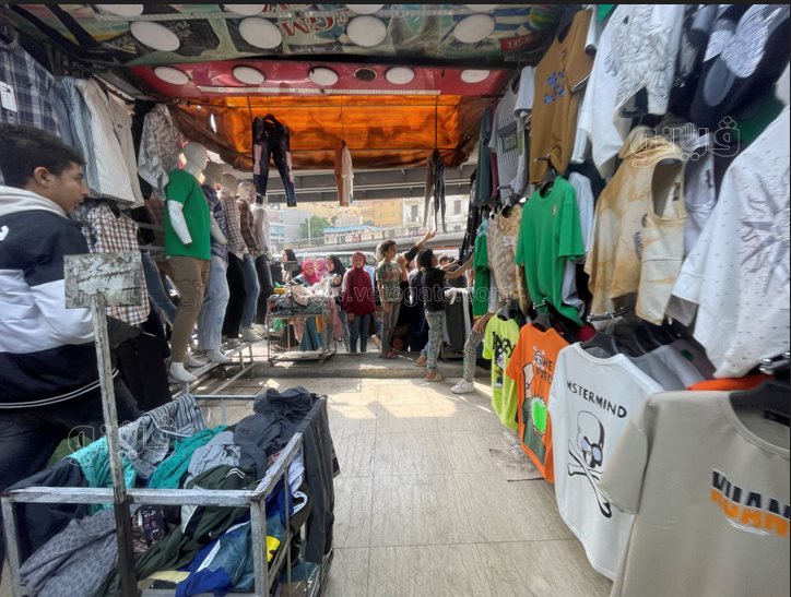 أسعار الملابس والأحذية في الأسواق استعدادًا لعيد الفطر (33)