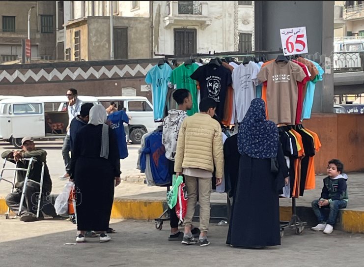أسعار الملابس والأحذية في الأسواق استعدادًا لعيد الفطر (47)