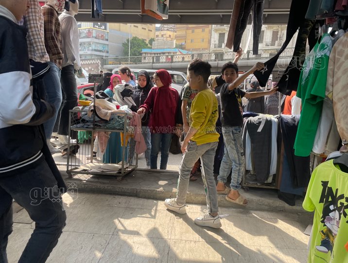 أسعار الملابس والأحذية في الأسواق استعدادًا لعيد الفطر (32)