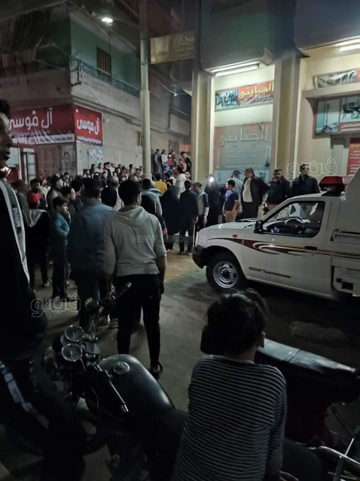 حريق ورشة الدهانات بدمياط (2)