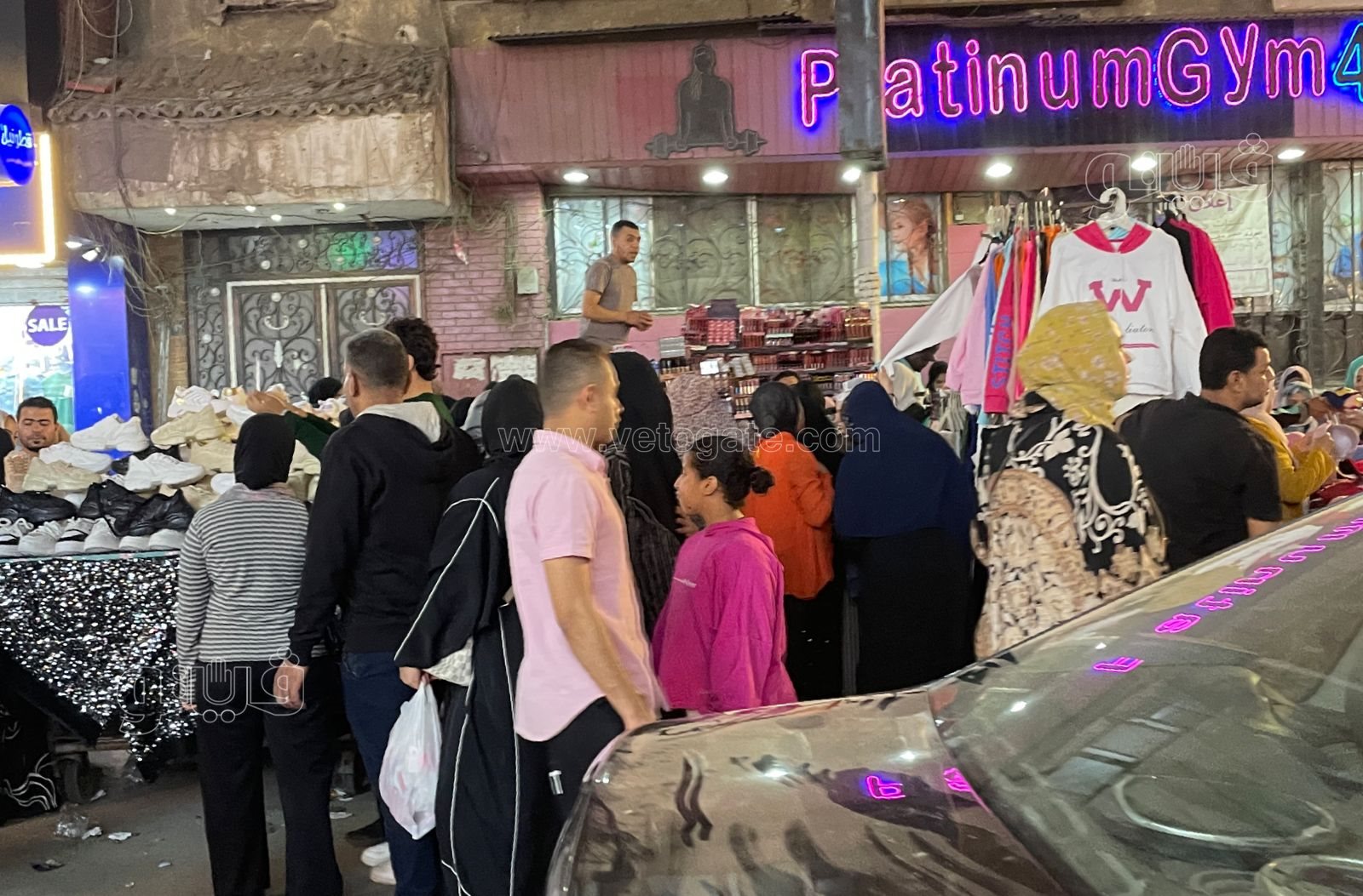 أسعار الملابس والكوتشي (19)