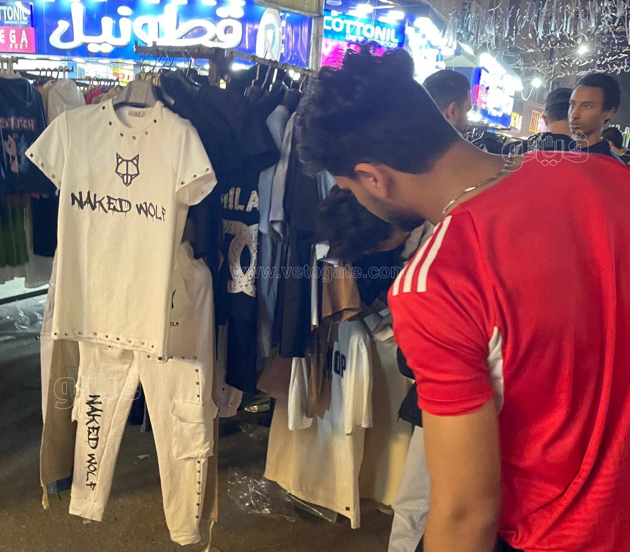 أسعار الملابس والكوتشي (1)