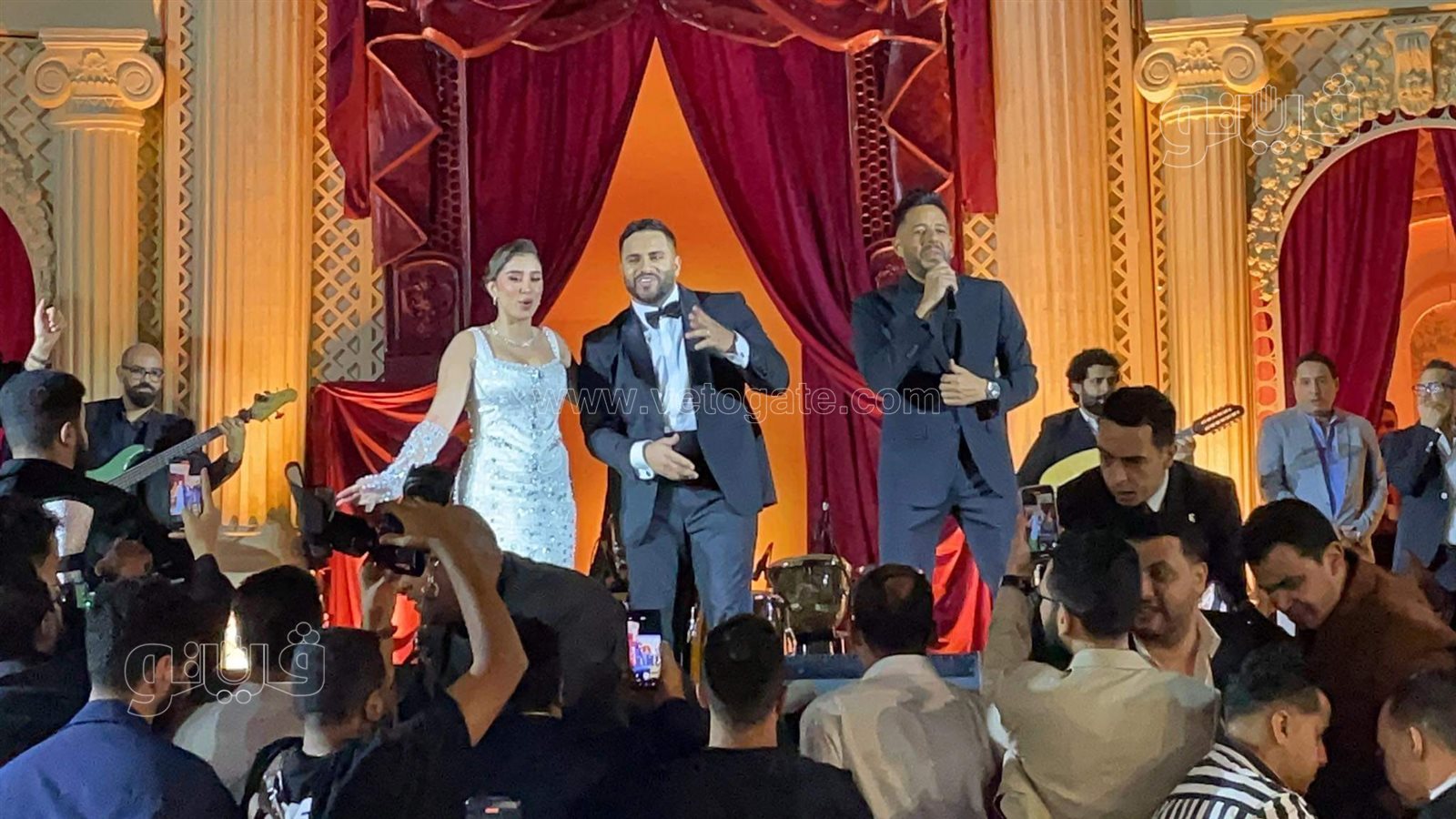 حماقي يتألق في حفل زفاف نجل محمد فؤاد ويؤكد مبسوط أني بحييه (9)