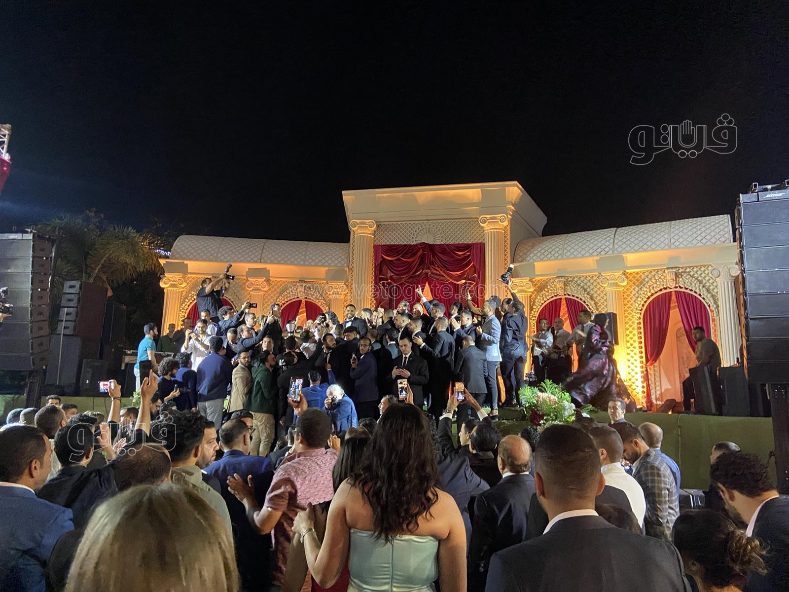 حكيم يشعل حفل نجل محمد فؤاد بـالسلام عليكم وإيهاب توفيق يشاركه الرقص (2)