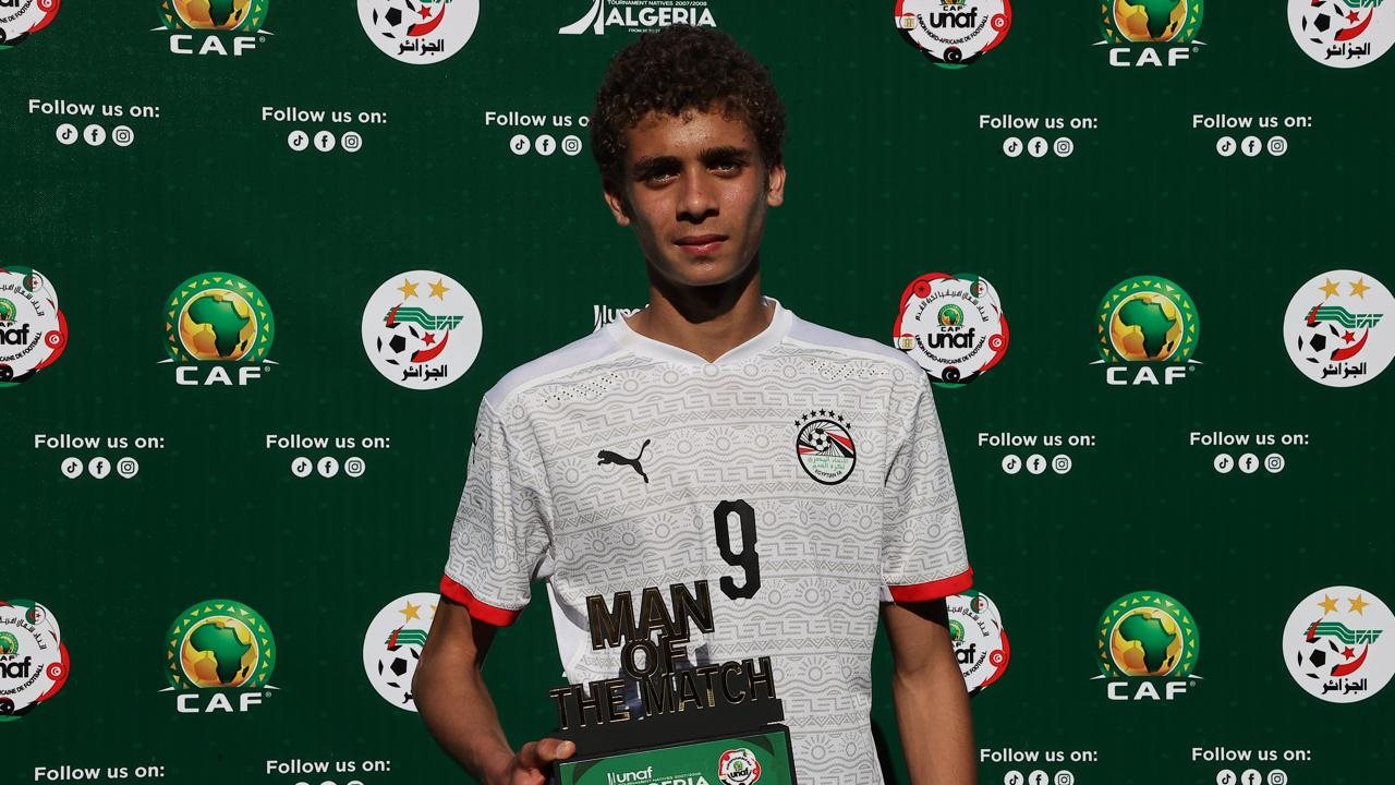 حمزة عبد الكريم مهاجم الأهلي ومنتخب مصر، فيتو