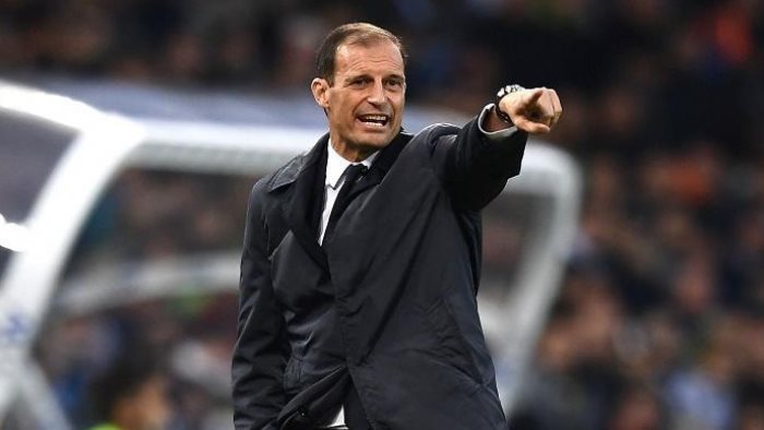 ماسيمليانو أليجري، فيتو