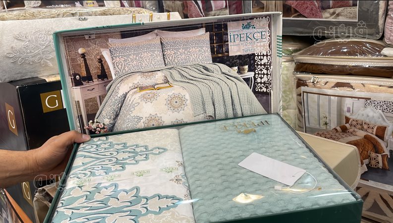 أسعار المفارش وأطقم السرير بالأسواق (1)