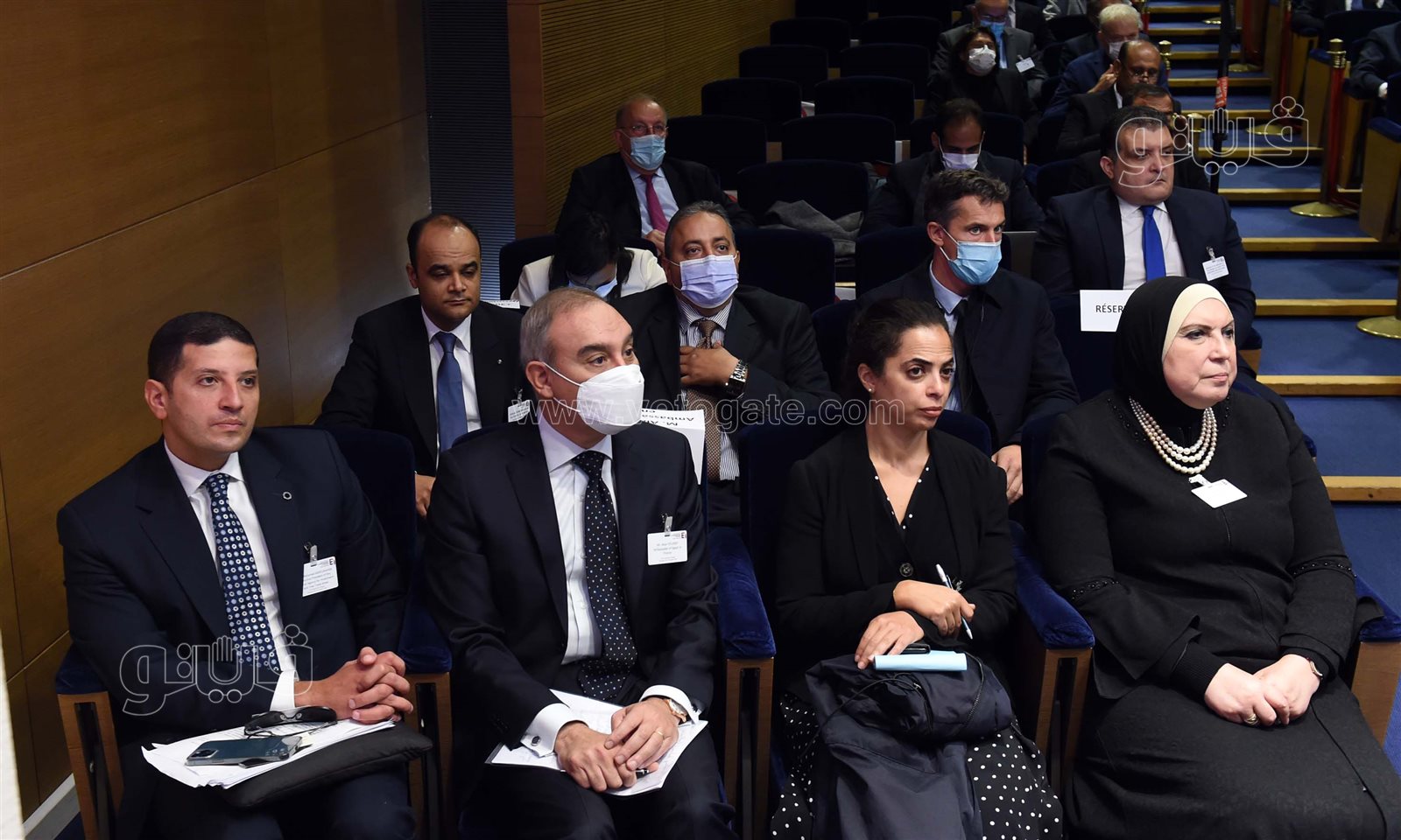 رؤساء وممثلى مجموعة من كبرى الشركات الفرنسية (4)