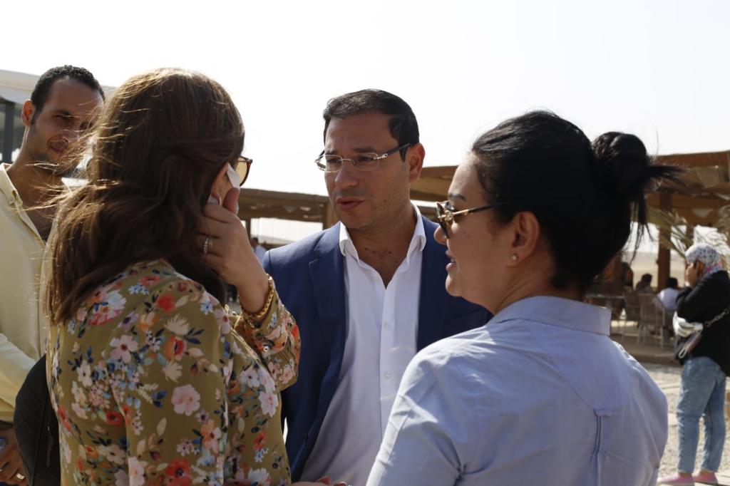 جولة الأطفال الايتام داخل منطقة الاهرامات برعايه شركة اوراسكوم (2)