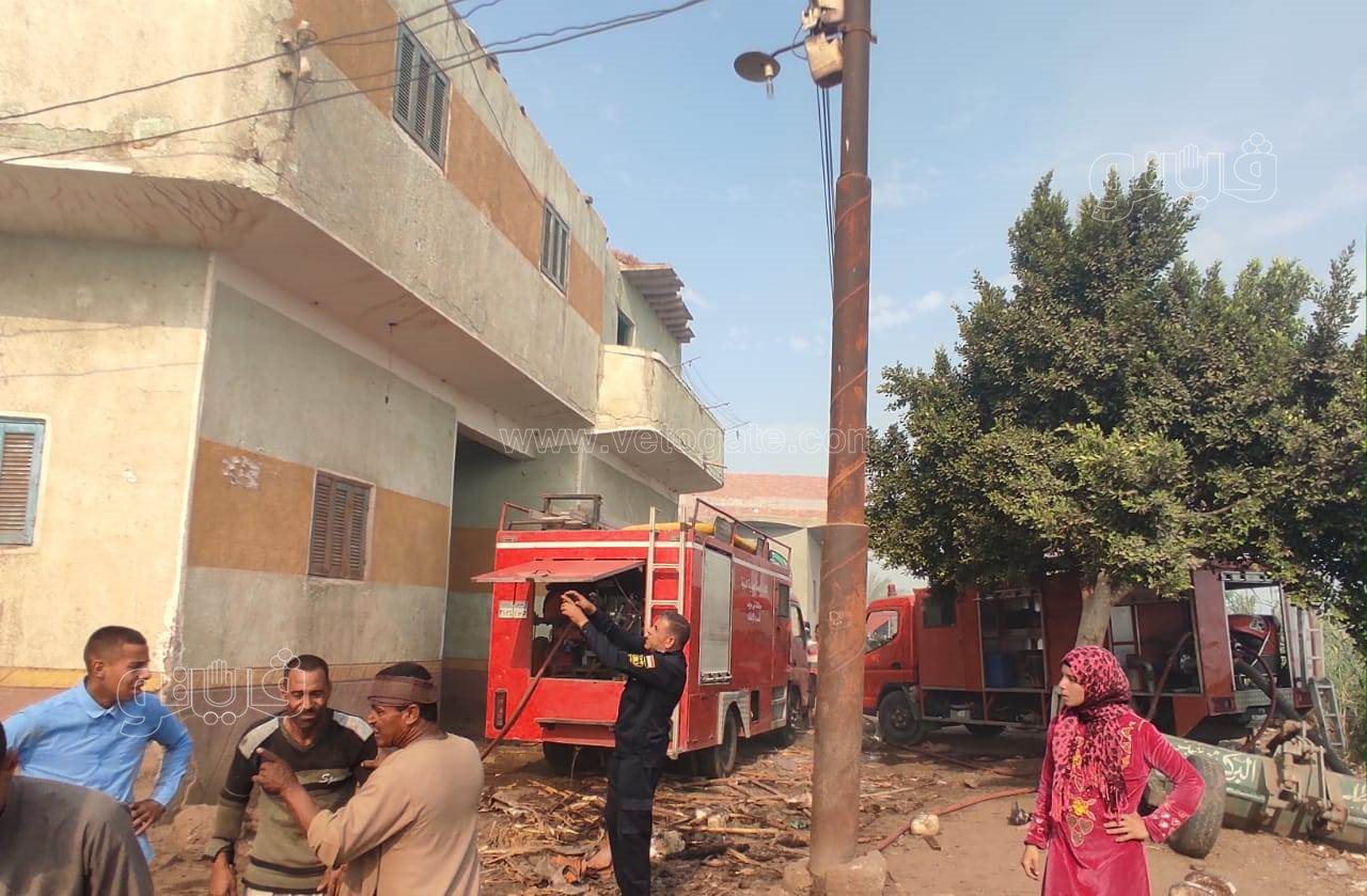 السيطرة على حريق ببني سويف (6)