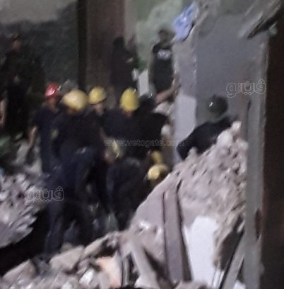  موقع انهيار عقار الإسكندرية (3)