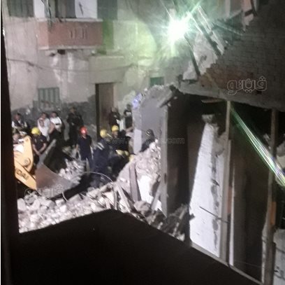  موقع انهيار عقار الإسكندرية (7)