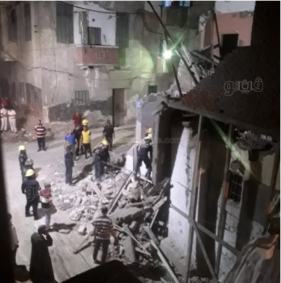  موقع انهيار عقار الإسكندرية (1)