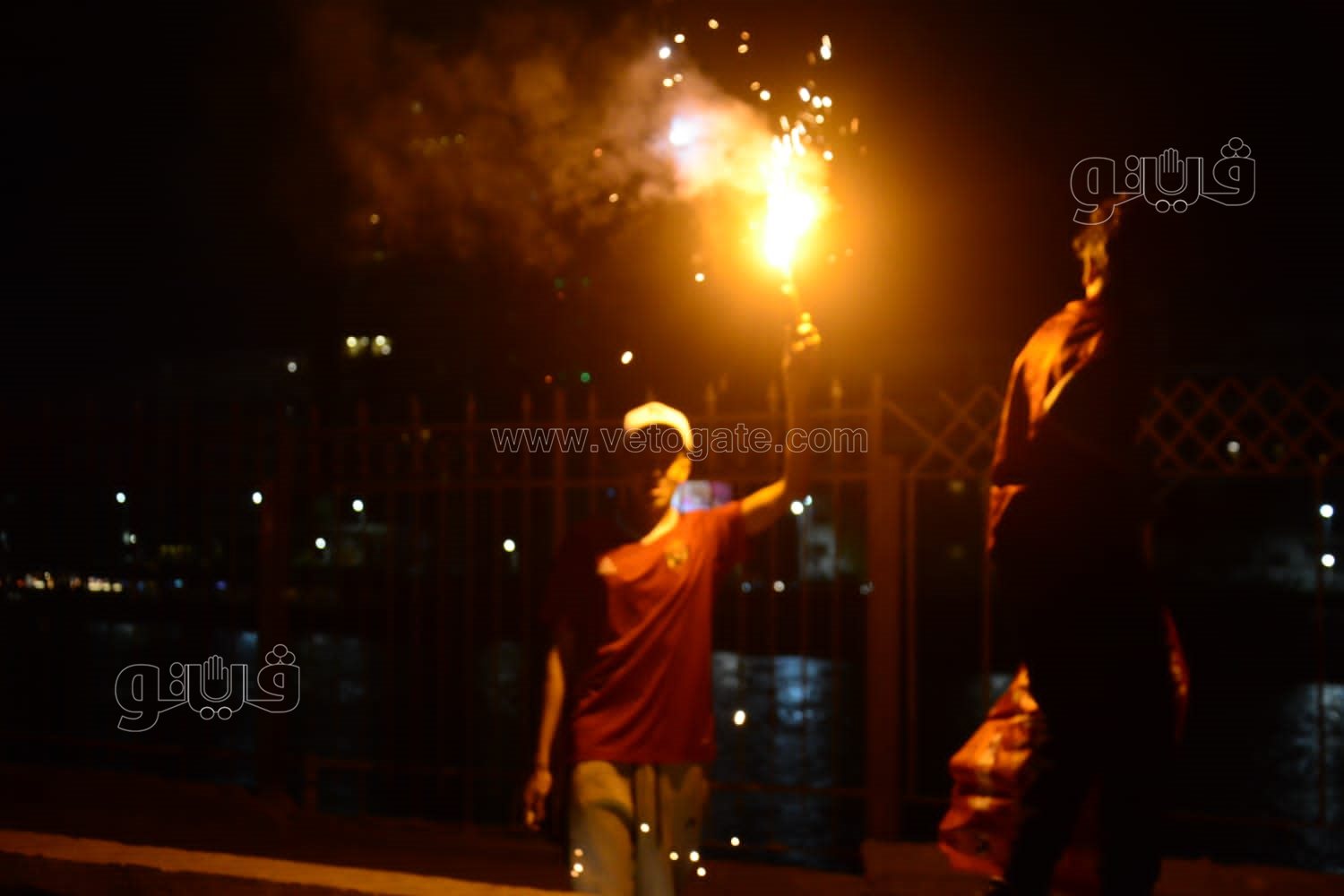 جمهور الأهلي يحتفل أمام النادى (5)