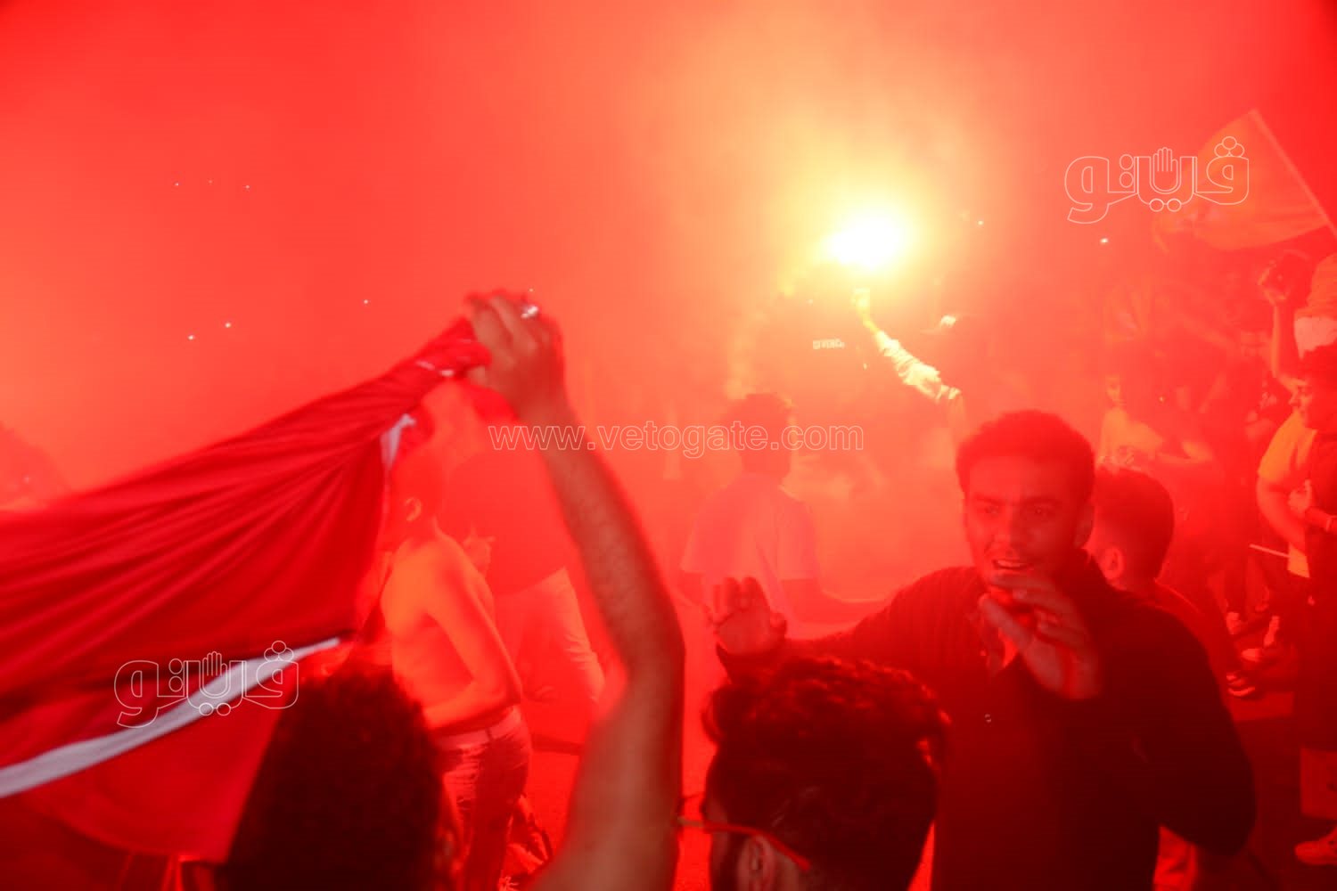 جمهور الأهلي يحتفل أمام النادى (20)