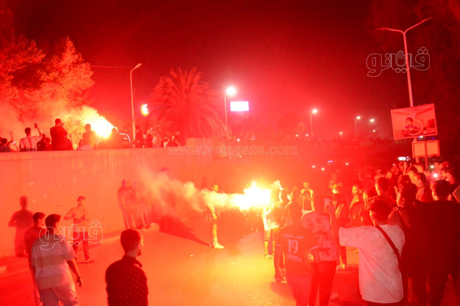 جمهور الأهلي يحتفل أمام النادى (31)