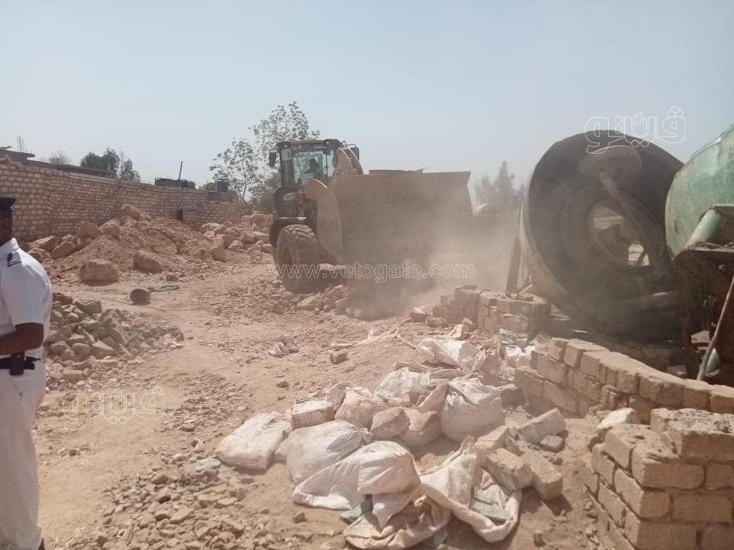 مغامرة فيتو لكشف أباطرة طواحين الذهب بجبال ووديان الصعيد (4)