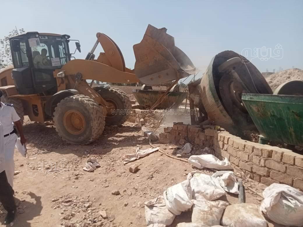 مغامرة فيتو لكشف أباطرة طواحين الذهب بجبال ووديان الصعيد (5)