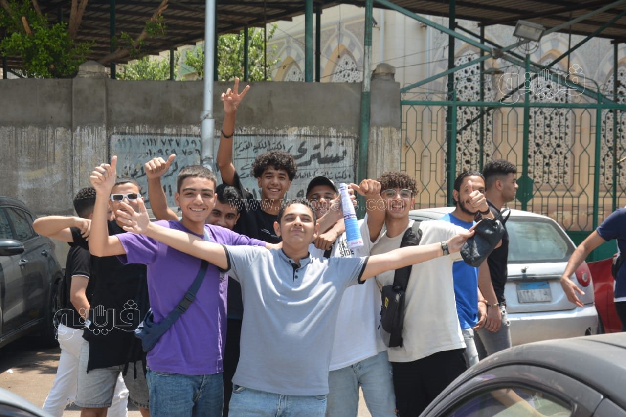 طلاب الثانوية العامة (12)