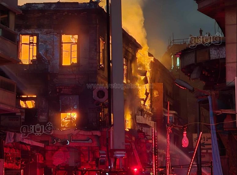 النيران خارج السيطرة، لقطات جديدة لحريق مخازن الملابس والأجهزة بالعتبة (2)