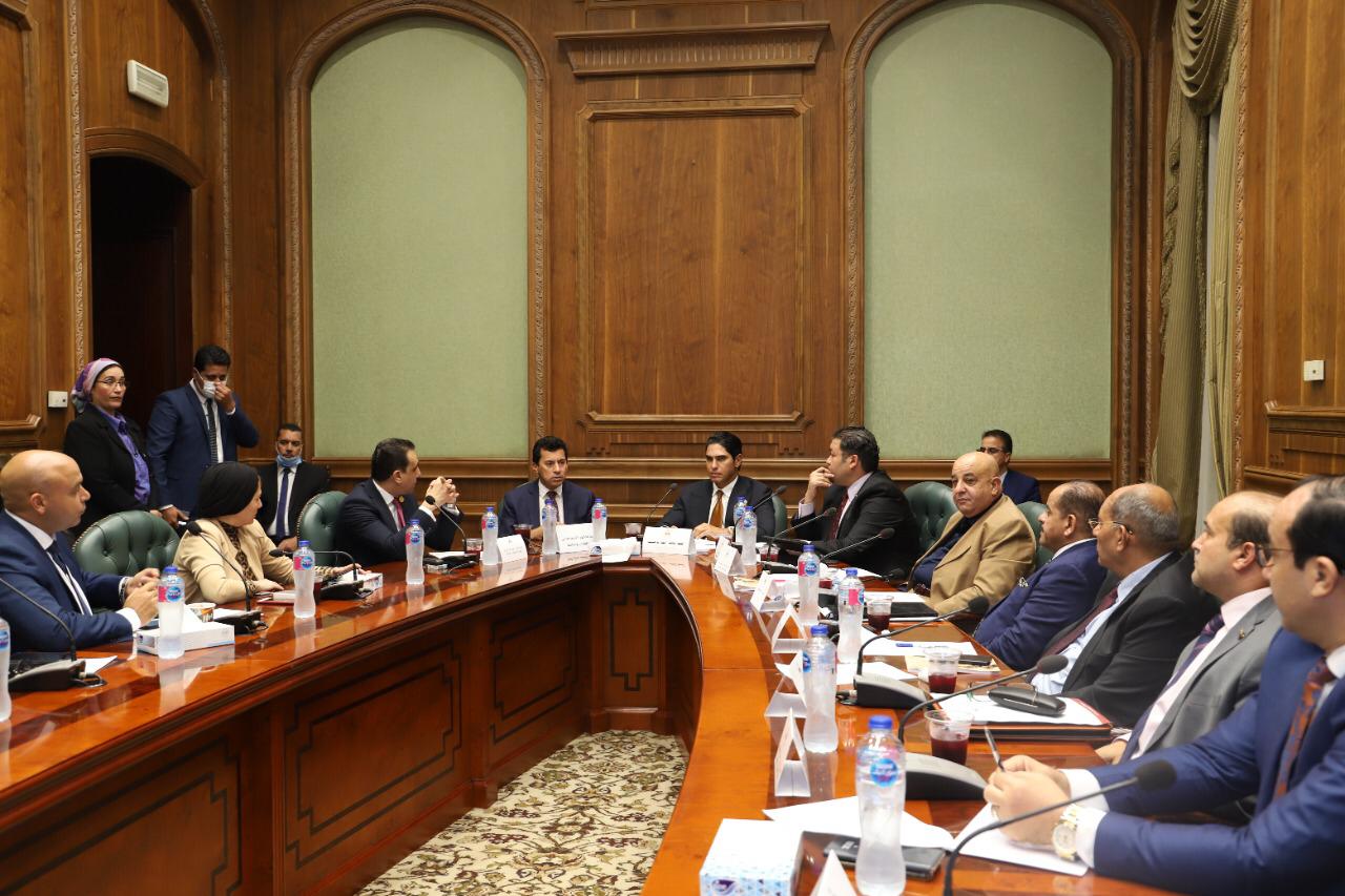 أبو هشيمة والدكتور أشرف صبحي