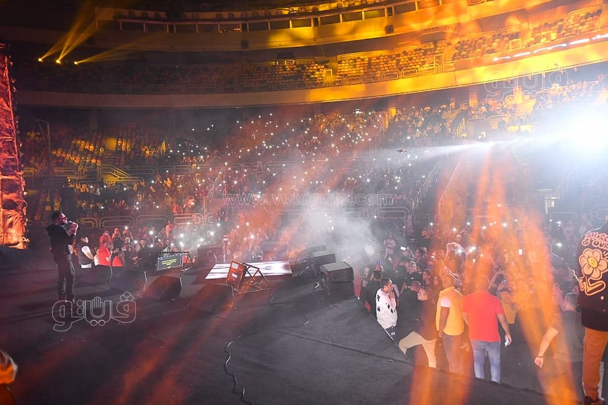 حماقي يشعل استاد القاهرة (24)