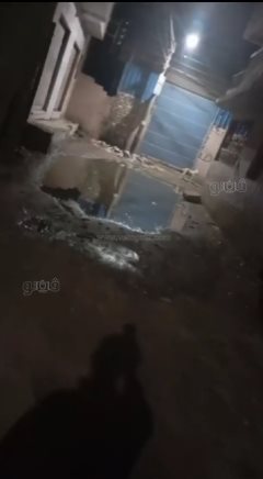 مياه الصرف تغرق شارعًا كاملا بفاقوس (1)