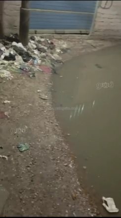 مياه الصرف تغرق شارعًا كاملا بفاقوس (5)