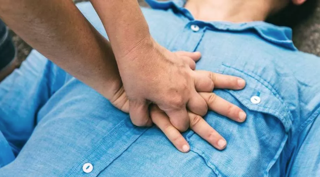 موت الفجأة يداهم الشباب، فيتو