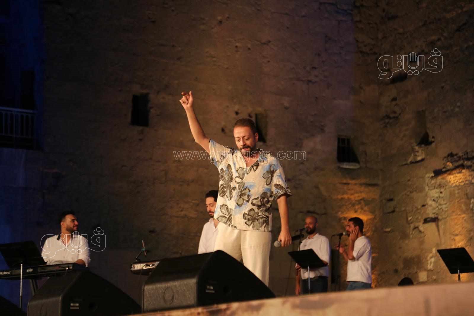 لؤي يتألق على مسرح المحكي (10)