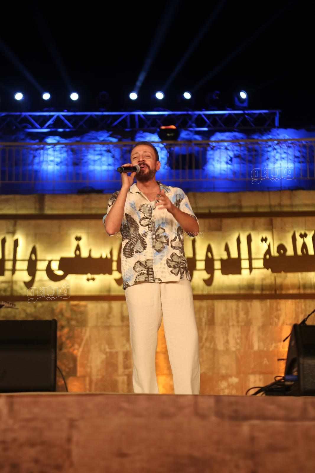 لؤي يتألق على مسرح المحكي (12)