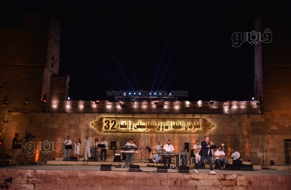 هشام عباس (2)