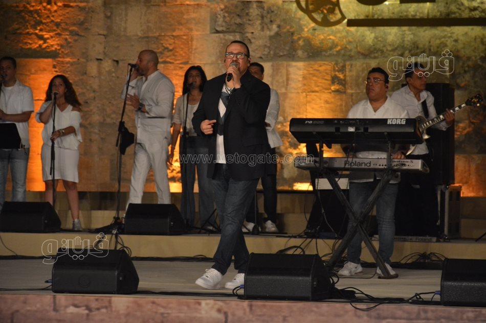 هشام عباس (34)