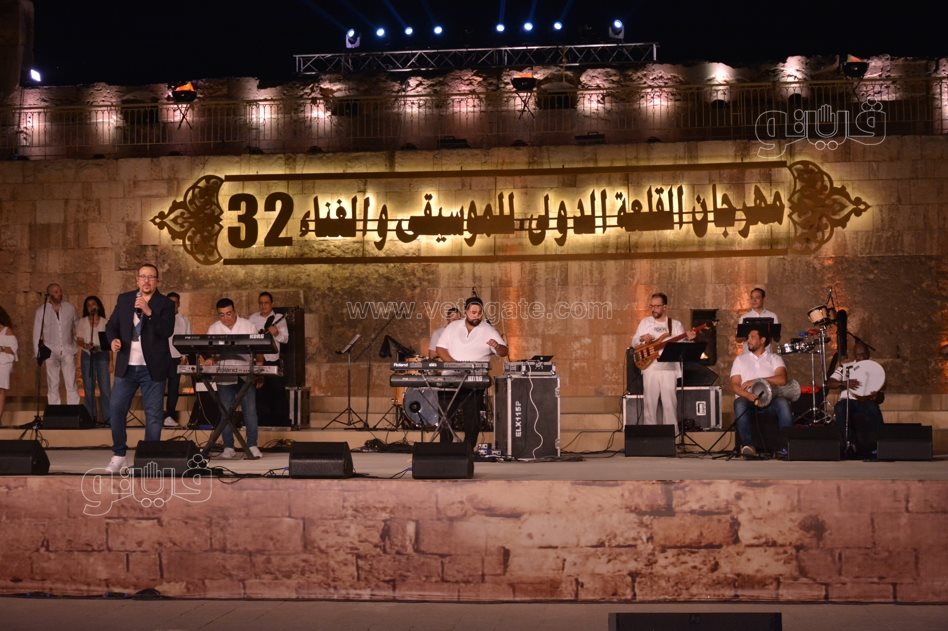 هشام عباس (41)