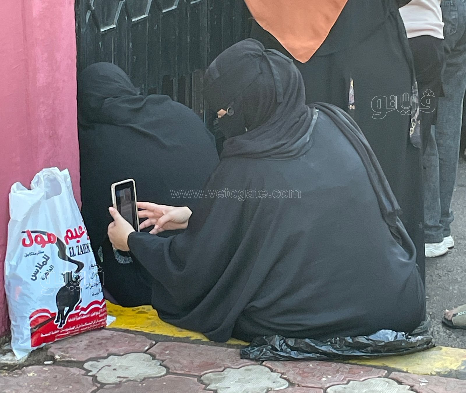 أولياء الأمور أمام المدارس (2)