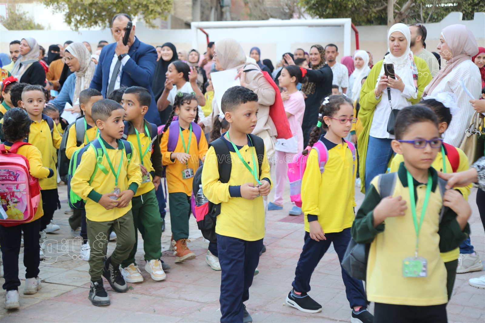 مدارس الابتدائي تستقبل التلاميذ (15)