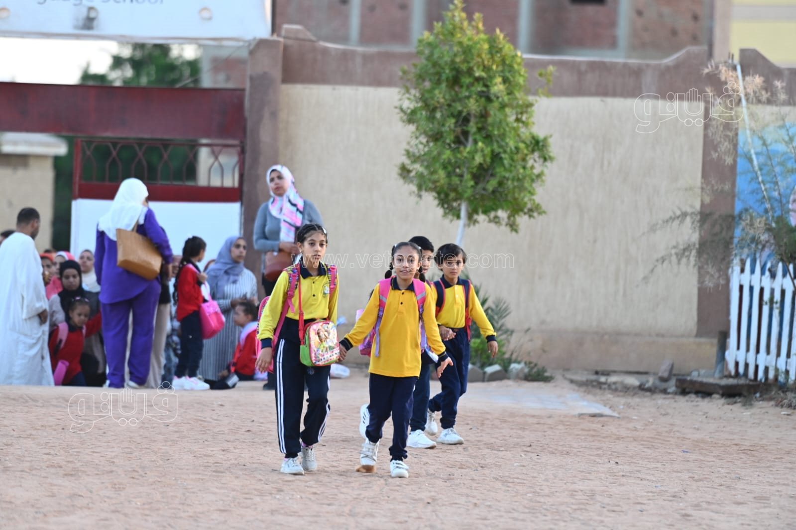 توافد الطلاب على المدراس (8)